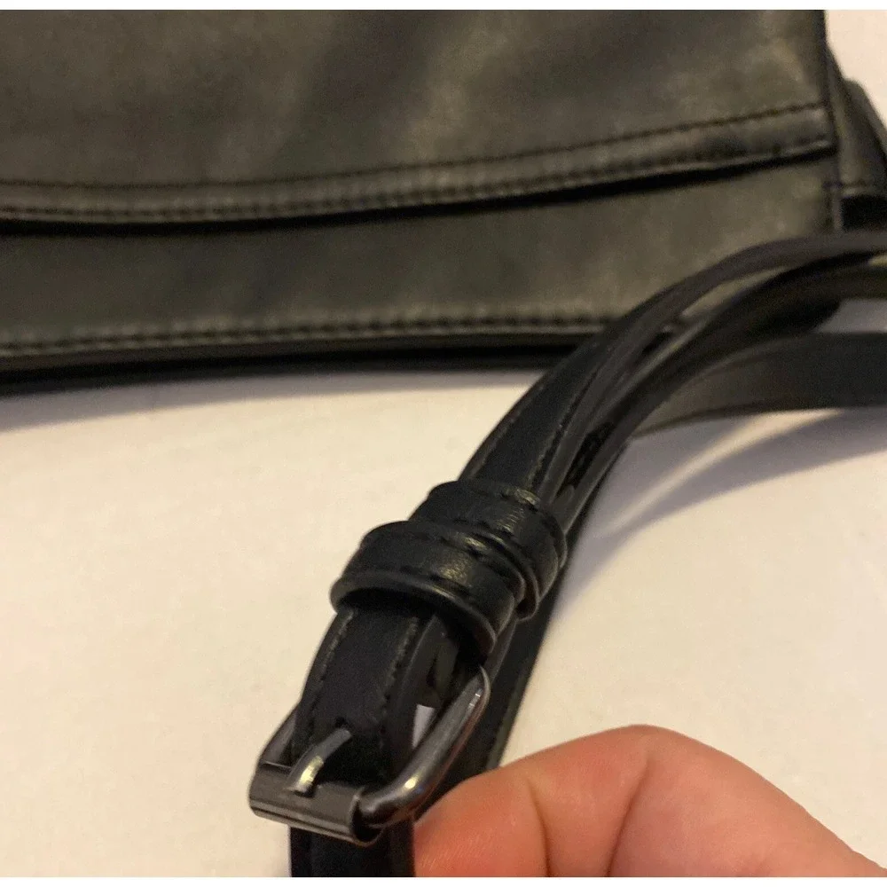 Simply Vera Wang Adrienne Top Zip Black Chain Strap Crossbody Bag